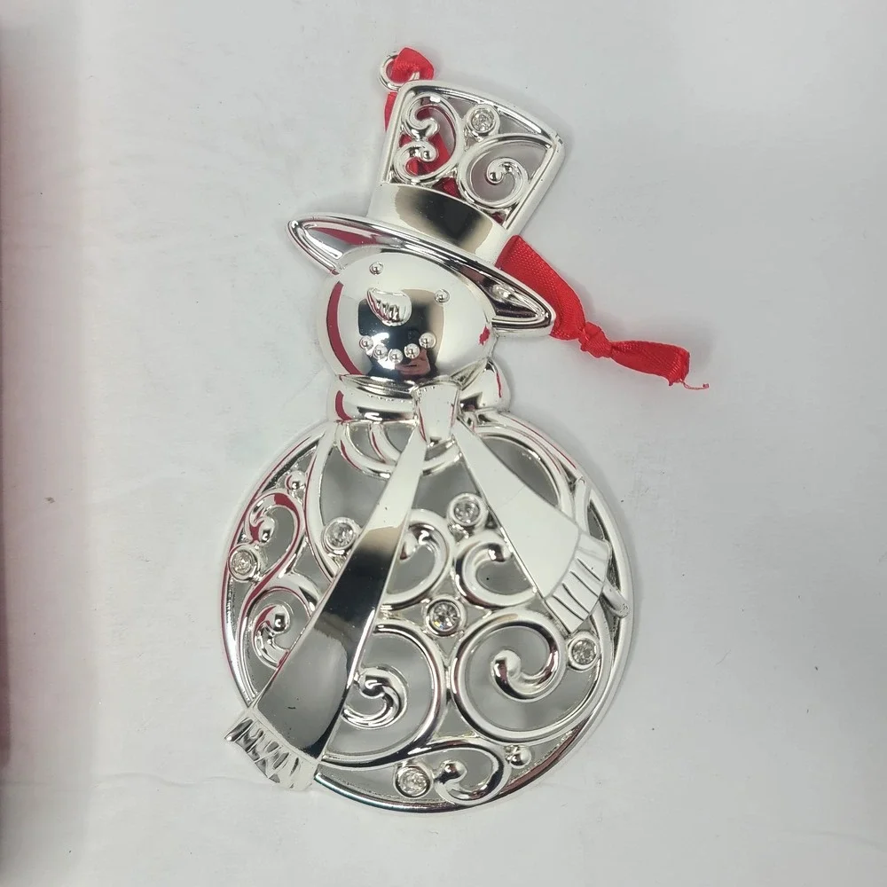 Lenox sparkle scroll